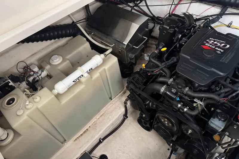 Slide: The Image of Engine compartment of a 2006 Chaparral 330 Signature boat with MerCruiser 350 MAG MPI engine. - 47