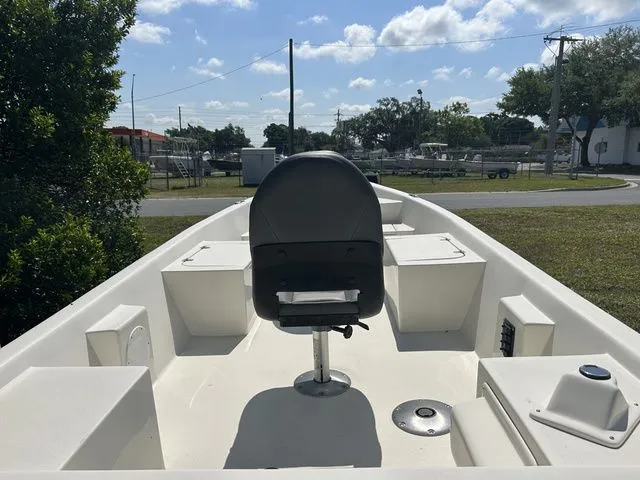Slide: The Image of Salty Boats STUMPNOCKER 175 SKIFF TILLER 2025 - 3