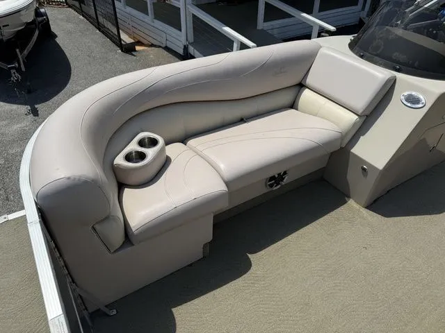 Slide: The Image of Misty Harbor 2385SG Skye SG Cruiser 2013 - 10