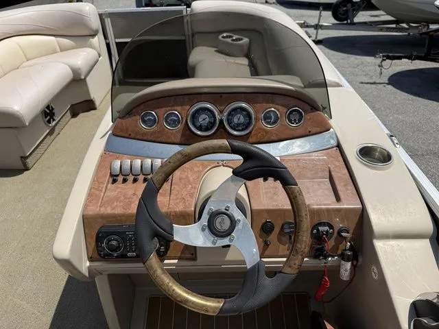 Slide: The Image of Misty Harbor 2385SG Skye SG Cruiser 2013 - 16