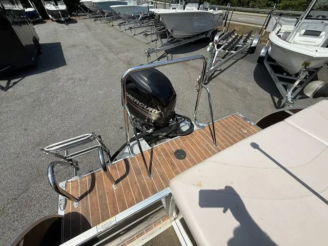 Slide: The Image of Misty Harbor 2385SG Skye SG Cruiser 2013 - 18