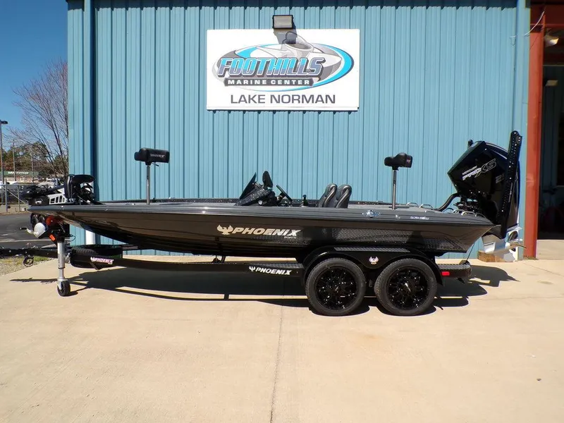 The Image of 2025 Phoenix 920 Elite boat at Foothills Marine Center, Lake Norman. - 1