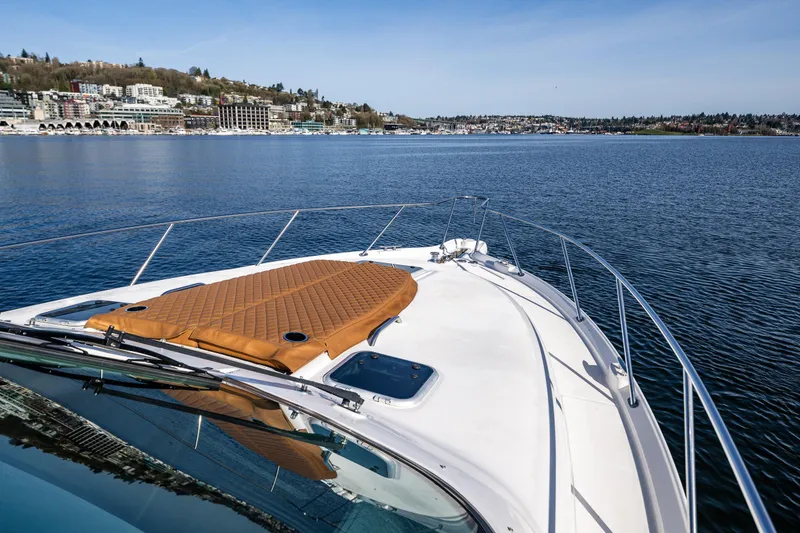 Slide: The Image of 2006 Tiara Yachts 4000 Sovran heading North - 24