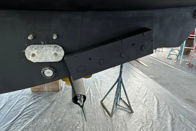 Slide: The Image of Underwater lights and Volvo Interceptor automatic trim system - 67