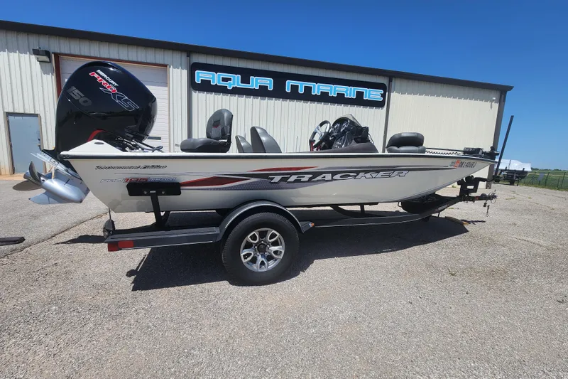 The Image of 2023 Tracker Pro Team 195 TXW Tournament Edition boat outside Aqua Marine facility. - 0