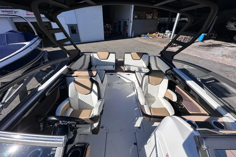 Slide: The Image of 2021 Yamaha Boats 252SD interior with modern seating and sleek design. - 39