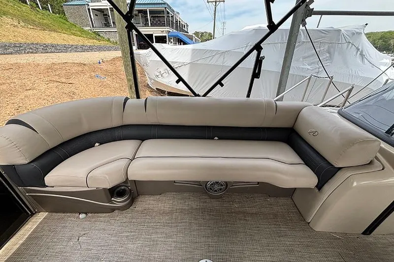 Slide: The Image of Luxurious seating on 2017 Avalon Ambassador Elite Windshield boat, showcasing comfort and style. - 23