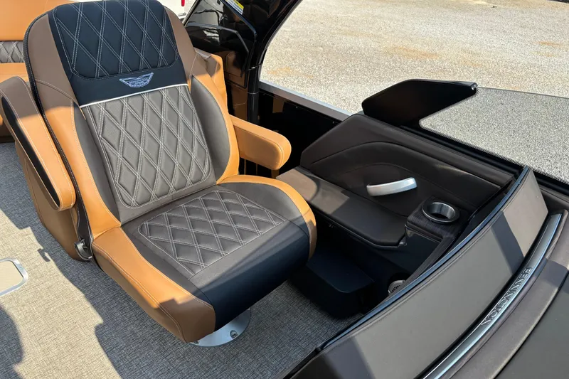 Slide: The Image of Luxurious seating in the 2026 Bennington 27 QXFBWA T2 boat. - 11
