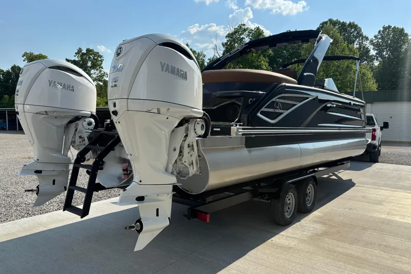 Slide: The Image of 2026 Bennington 27 QXFBWA T2 boat with Yamaha engines. - 5