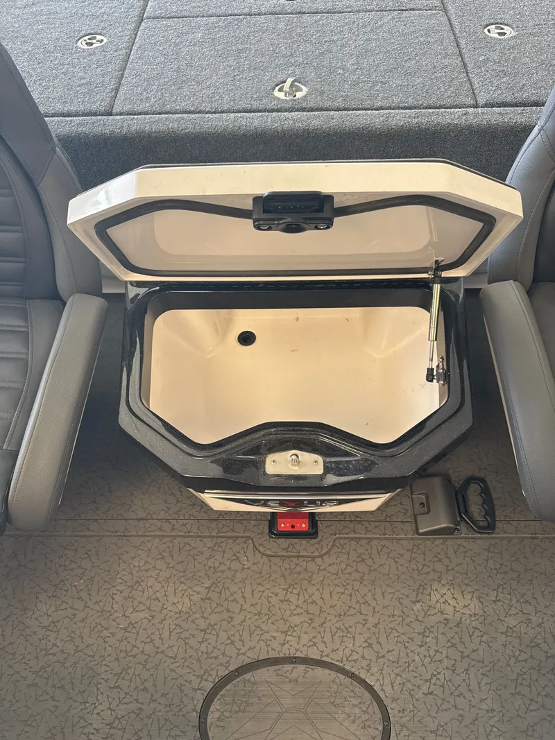 Slide: The Image of Open storage compartment in Vexus VXs21 boat, model 2025. - 33