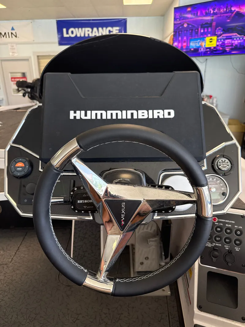 Slide: The Image of Vexus VXs21 2025 boat console with Humminbird display. - 39