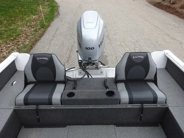 Slide: The Image of 2020 Lund 1775 Impact SS boat with Honda engine and dual seats. - 13