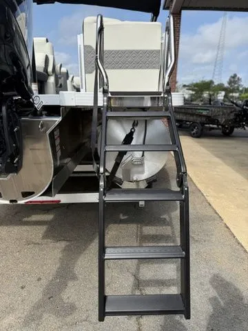 Slide: The Image of Veranda Vr235rcp 2026 boat with ladder on asphalt. - 13