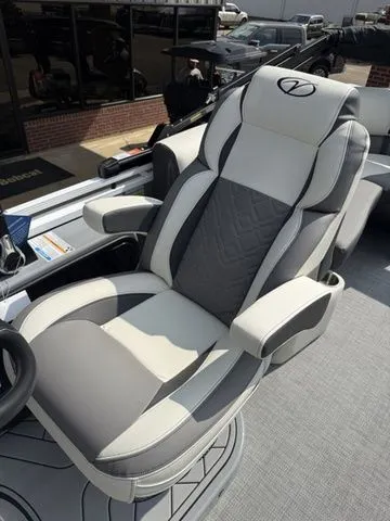 Slide: The Image of Luxurious seat in Veranda Vr235rcp boat, model 2026. - 19