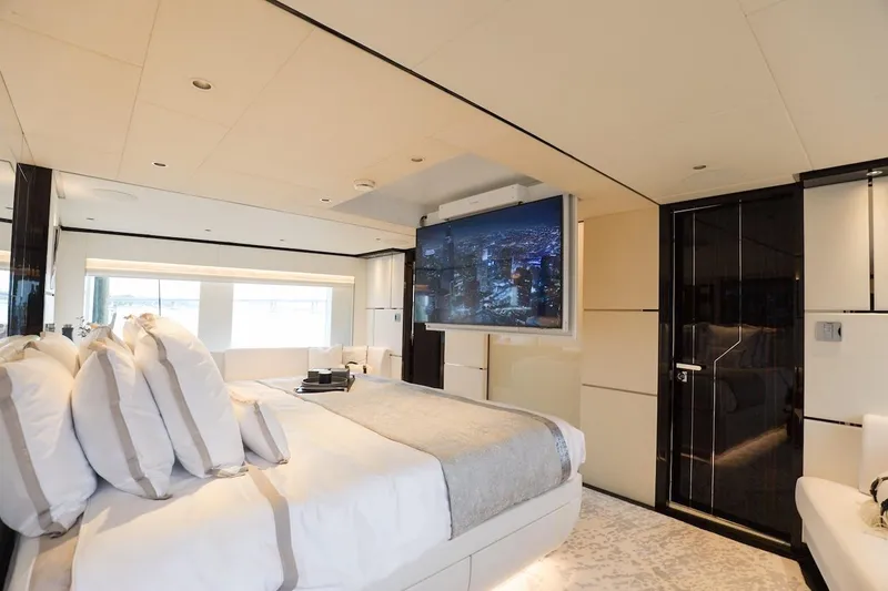 Slide: The Image of Majesty 120 2025 - 74