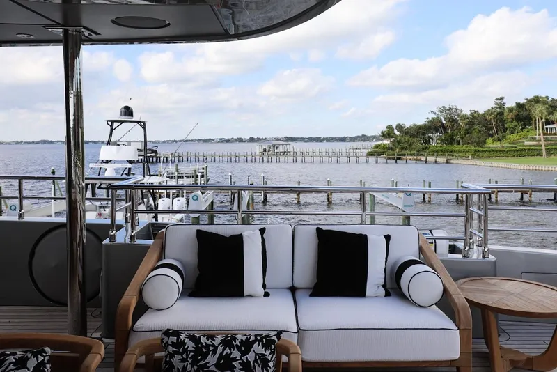 Slide: The Image of Majesty 120 2025 - 86