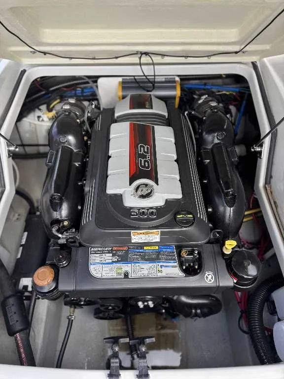 Slide: The Image of Crownline Boats Eclipse E255 2021 - 15