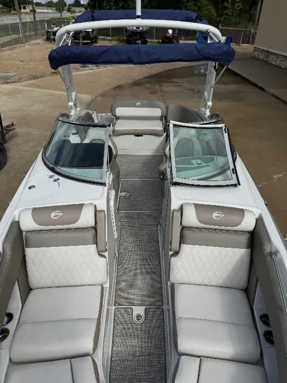 Slide: The Image of Crownline Boats Eclipse E255 2021 - 16