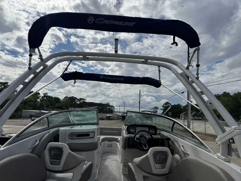 Slide: The Image of Crownline Boats Eclipse E255 2021 - 17
