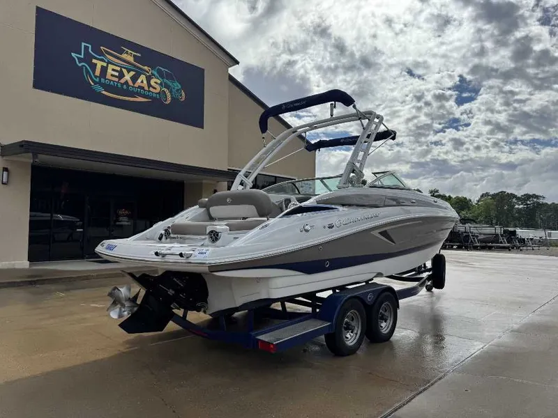 Slide: The Image of Crownline Boats Eclipse E255 2021 - 3