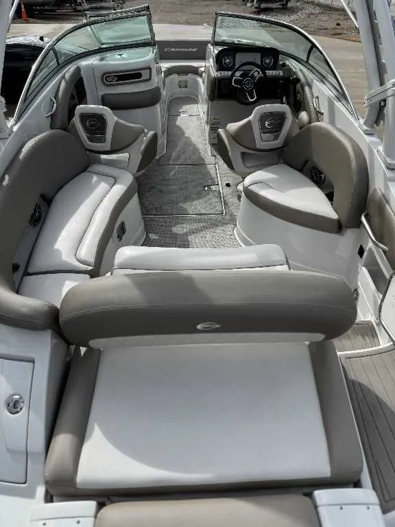 Slide: The Image of Crownline Boats Eclipse E255 2021 - 7