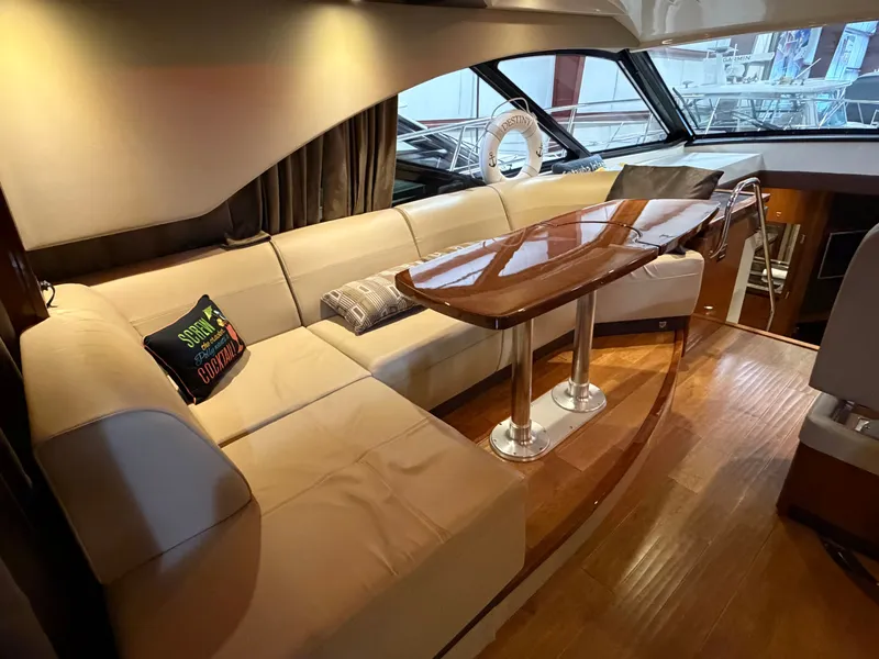 Slide: The Image of Interior of 2015 Sea Ray Sundancer 510 yacht. - 13
