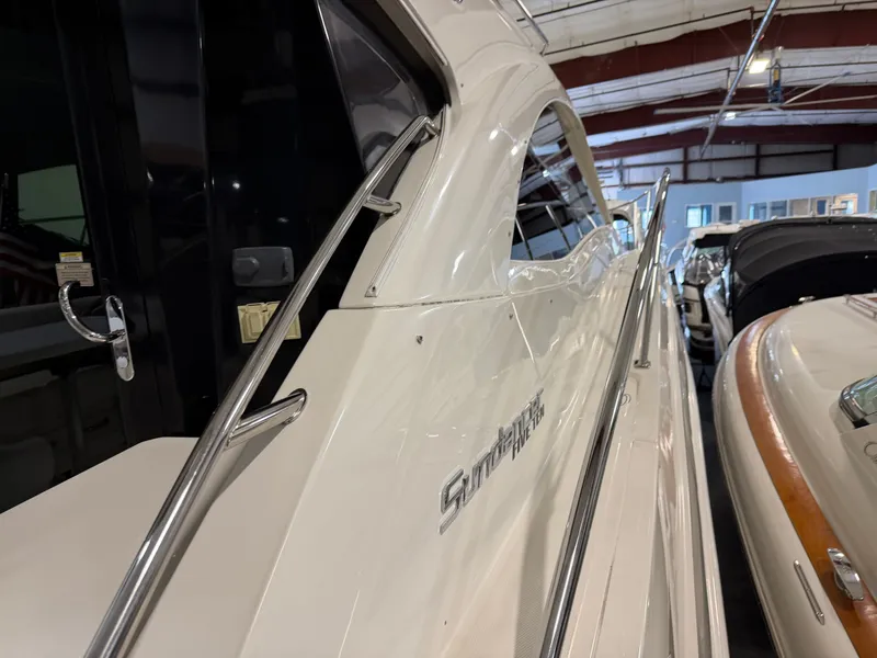 Slide: The Image of 2015 Sea Ray Sundancer 510 yacht in storage facility. - 37