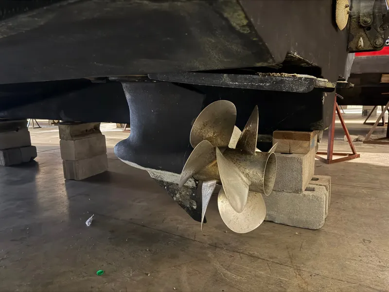 Slide: The Image of Propeller of a 2015 Sea Ray Sundancer 510 on blocks. - 5