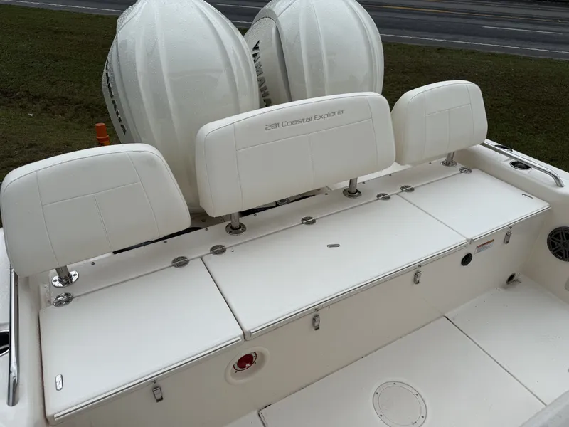 Slide: The Image of Grady-White 281 Coastal Explorer 2026 - 6