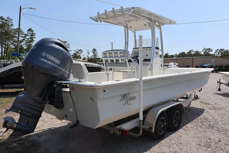 Slide: The Image of 2020 KenCraft F2460 BAY RIDER boat with Yamaha engine on trailer. - 15