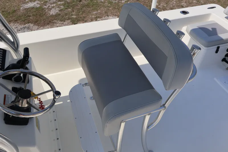 Slide: The Image of Interior view of 2020 KenCraft F2460 BAY RIDER boat. - 16