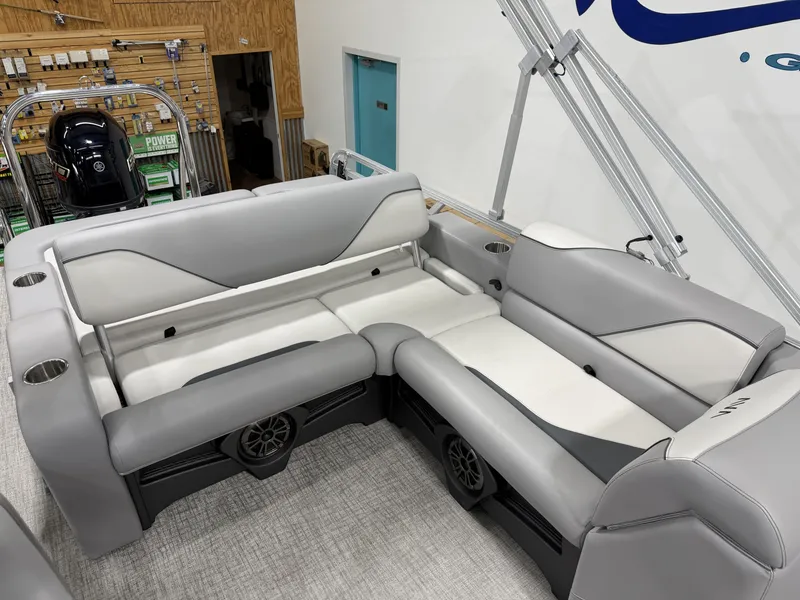 Slide: The Image of Avalon VNT VRB21 2026 - 10