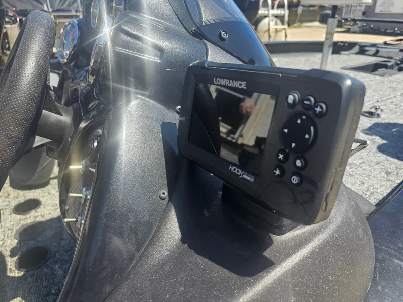 Slide: The Image of Lowrance fishfinder on Tracker Proteam 175 boat, year 2025. - 9