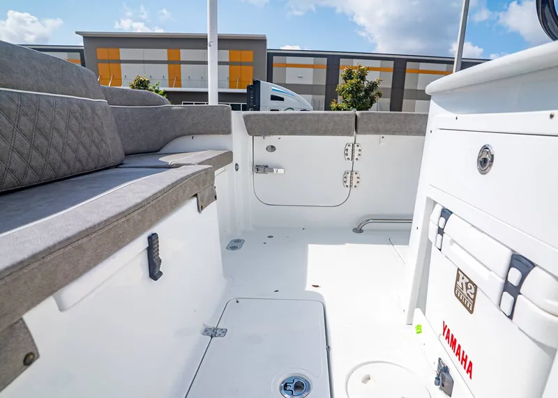 Slide: The Image of Interior of Sea Hunt ULTRA 285CB 2026 with Yamaha equipment. - 10