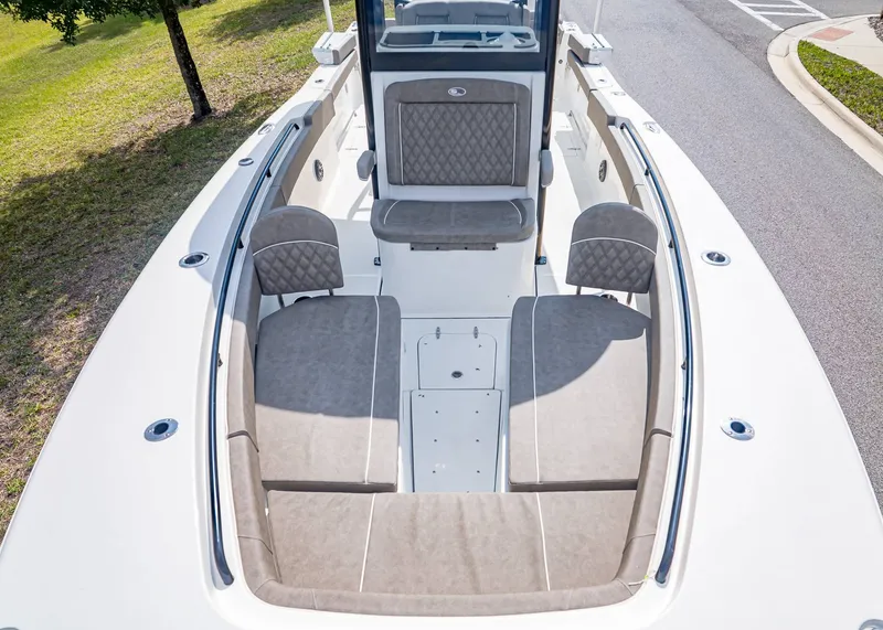 Slide: The Image of Interior view of Sea Hunt ULTRA 285CB boat, model year 2026. - 29
