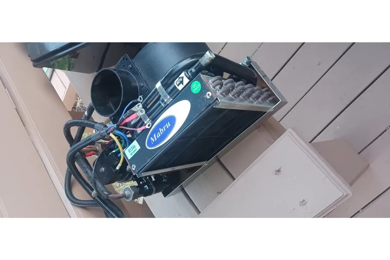 Slide: The Image of Marine air conditioning unit on a Hunter 33.5 sailboat, 1995 model. - 61