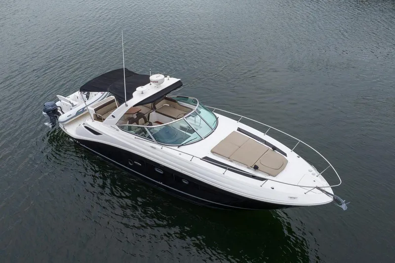 Slide: The Image of 2015 Sea Ray Sundancer 350 on calm water. - 4