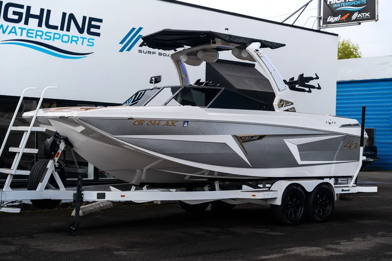 Slide: The Image of Tigé 22RZX 2025 - 3