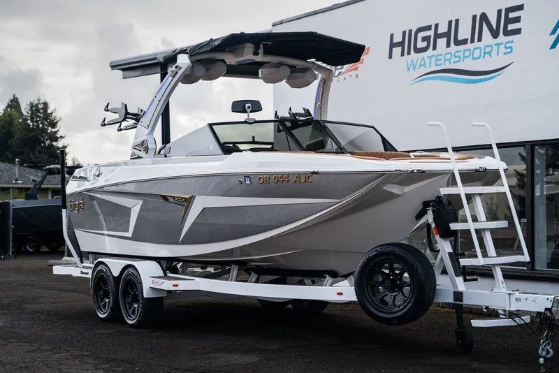 Slide: The Image of Tigé 22RZX 2025 - 4