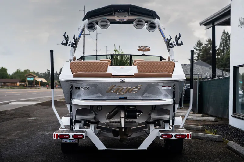 Slide: The Image of Tigé 22RZX 2025 - 8