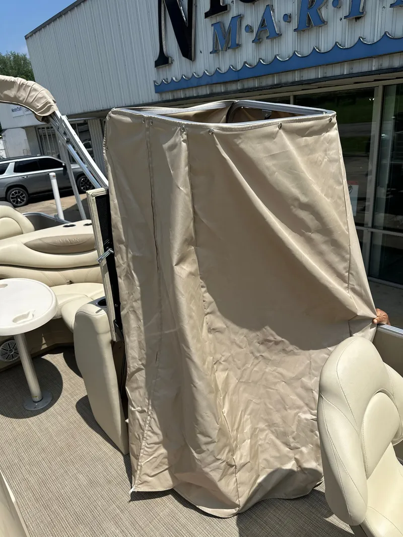 Slide: The Image of Sylvan Mirage 820 2019 - 24