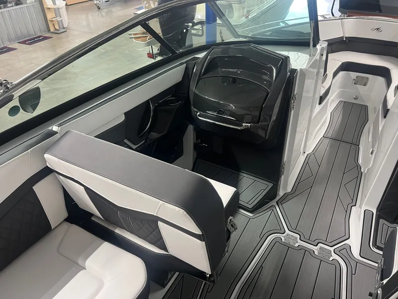 Slide: The Image of Monterey 278SS Super Sport 2023 - 6