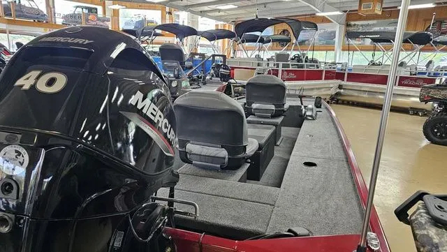 Slide: The Image of Tracker Panfish 17 boat 2026 with Mercury 40 engine in showroom. - 13