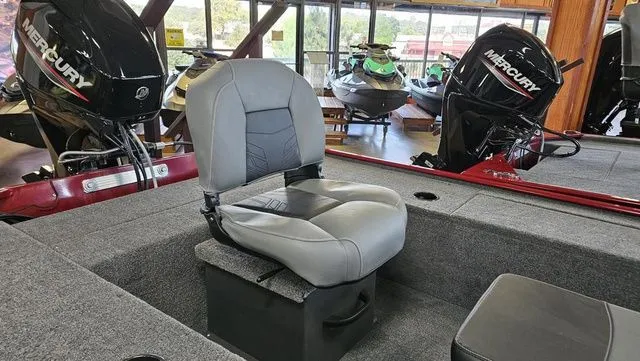 Slide: The Image of Interior of 2026 Tracker Panfish 17 boat with gray seat. - 4