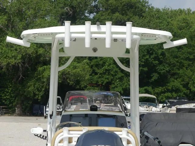 Slide: The Image of Sportsman Masters 227 Bay Boat 2021 - 20