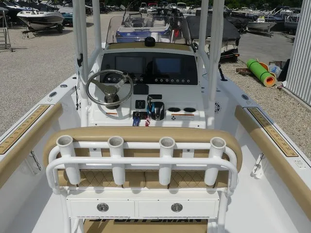 Slide: The Image of Sportsman Masters 227 Bay Boat 2021 - 24