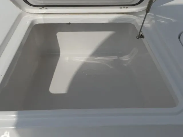 Slide: The Image of Sportsman Masters 227 Bay Boat 2021 - 40