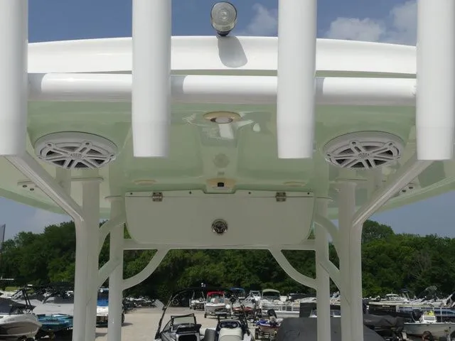 Slide: The Image of Sportsman Masters 227 Bay Boat 2021 - 45