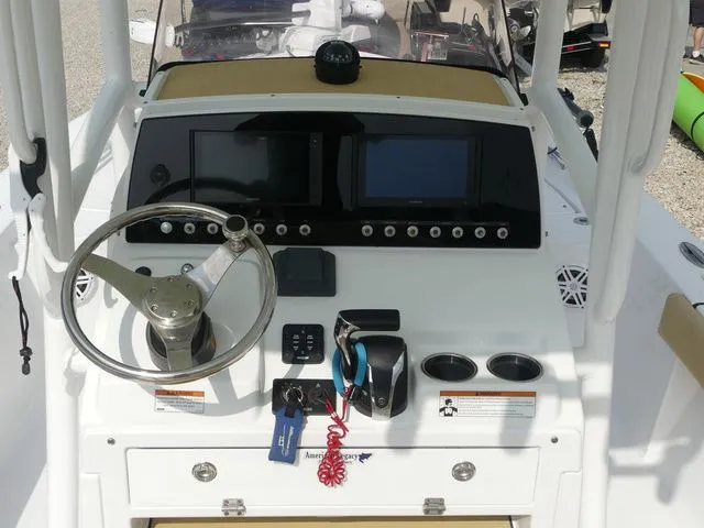 Slide: The Image of Sportsman Masters 227 Bay Boat 2021 - 46
