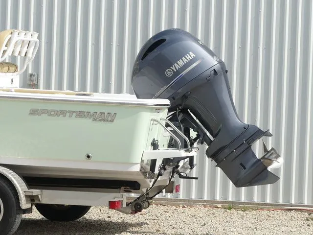 Slide: The Image of Sportsman Masters 227 Bay Boat 2021 - 9